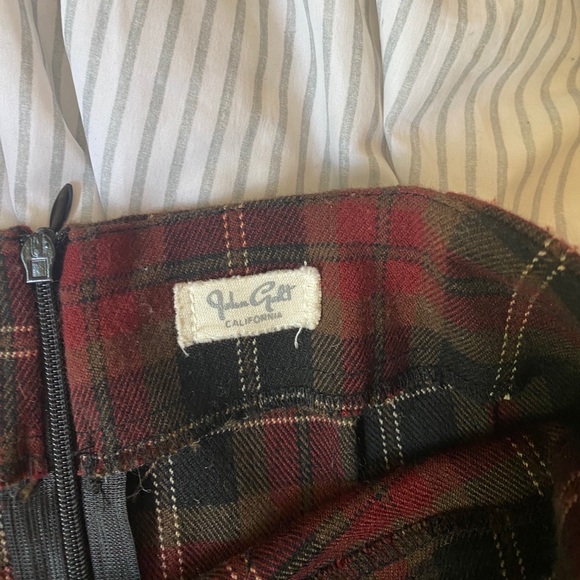 Brandy Melville plaid skirt - Picture 3 of 3